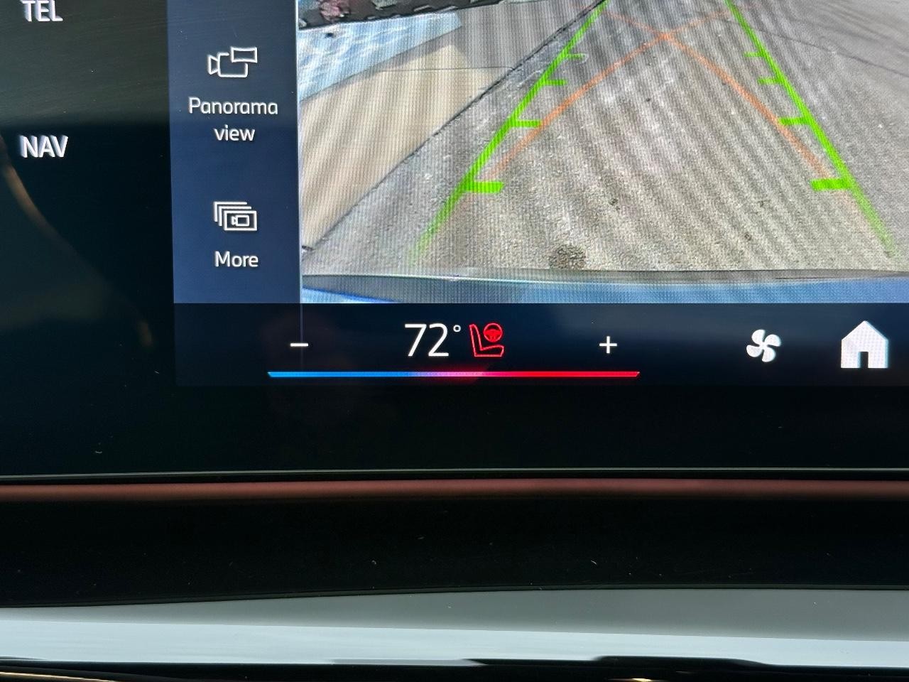 BMW X1 Vehicle Image 19