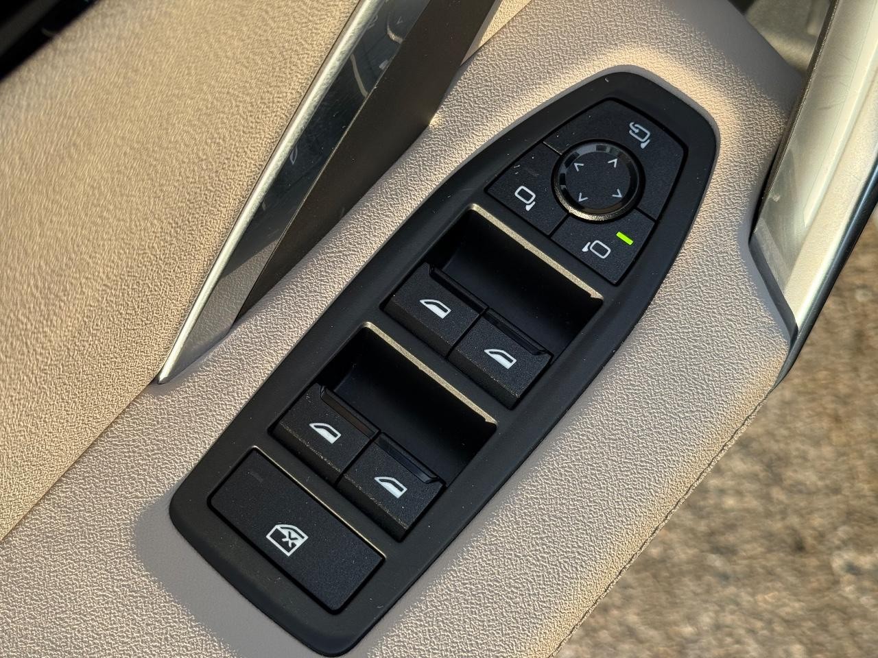 BMW X1 Vehicle Image 20