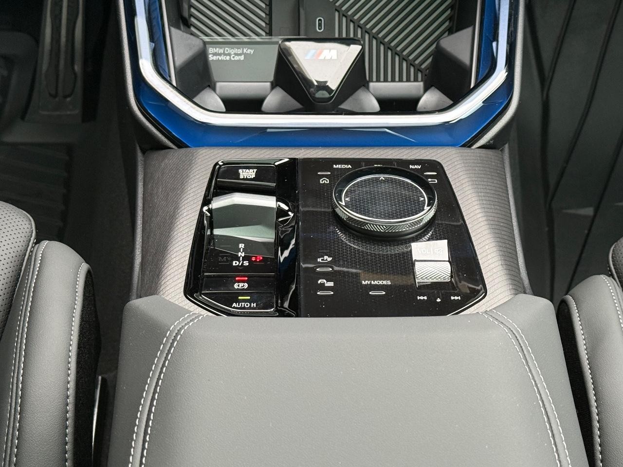 BMW X3 Vehicle Image 09