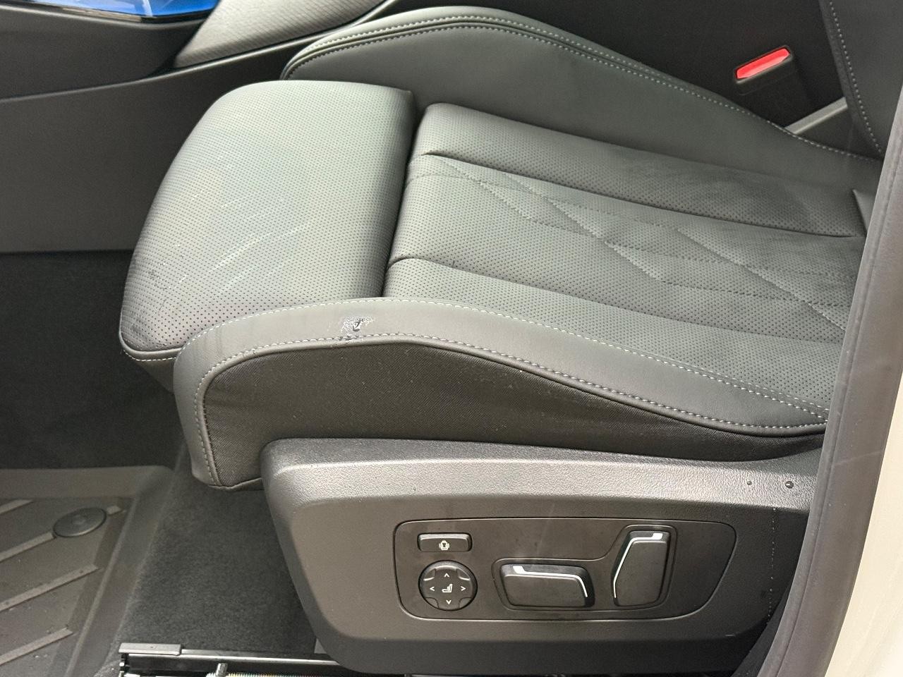 BMW X3 Vehicle Image 16