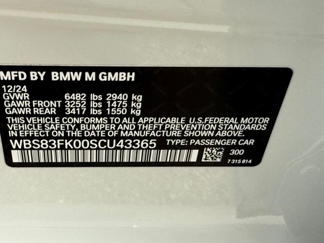 BMW M5 Vehicle Image 23