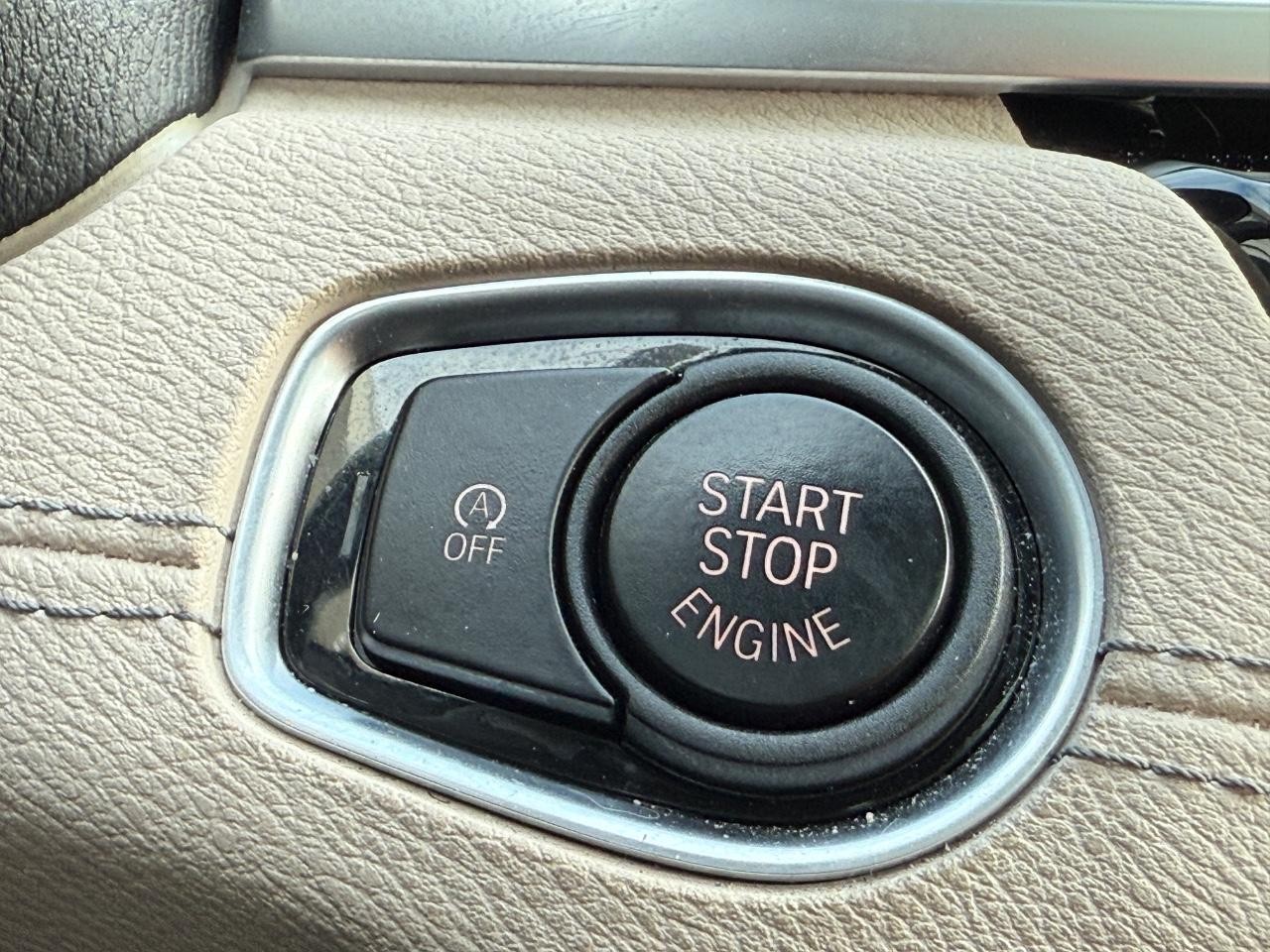 BMW X1 Vehicle Image 16