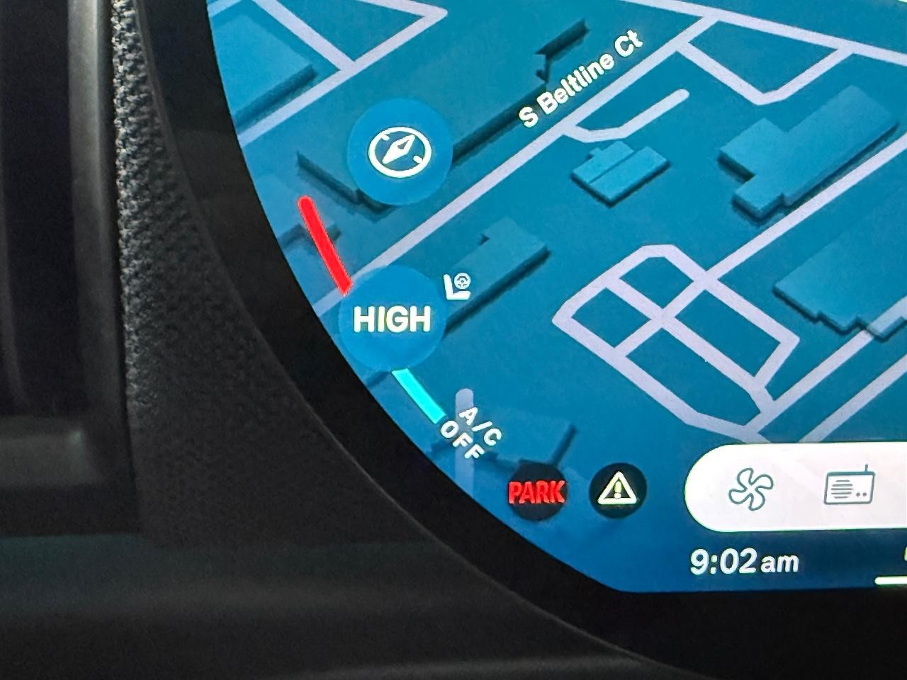 MINI Convertible Vehicle Image 15