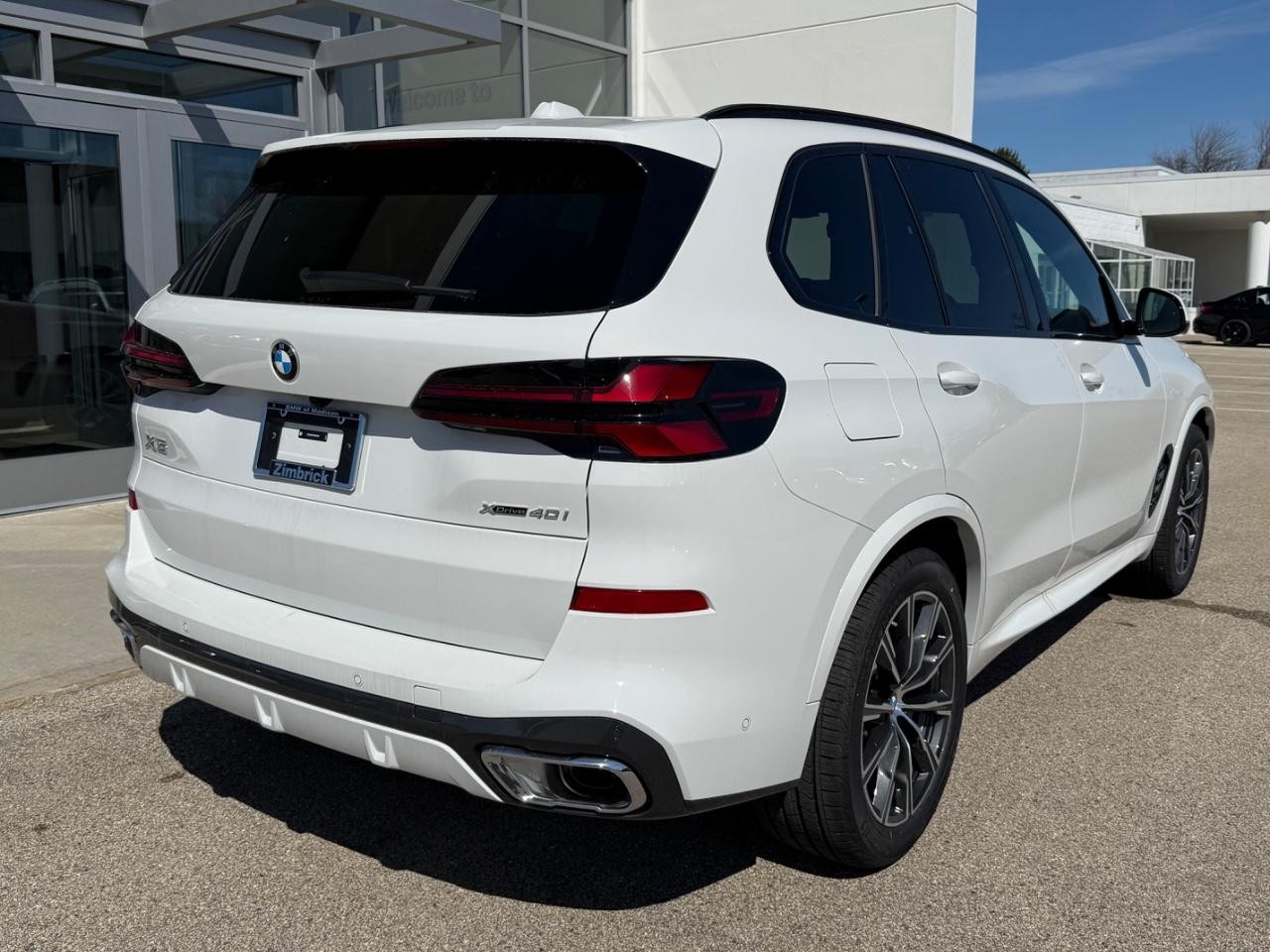 BMW X5 Vehicle Image 03