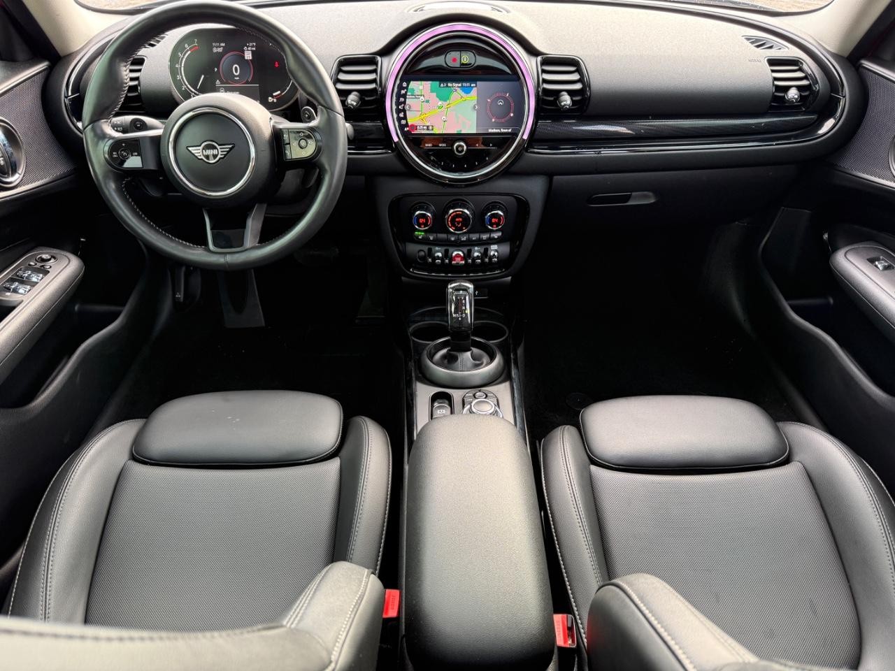 MINI Clubman Vehicle Image 12