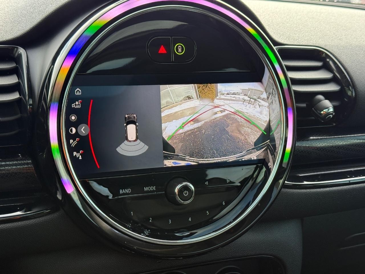 MINI Clubman Vehicle Image 17