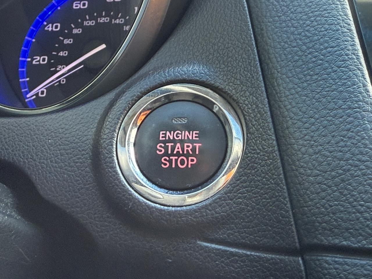 Subaru Legacy Vehicle Image 17