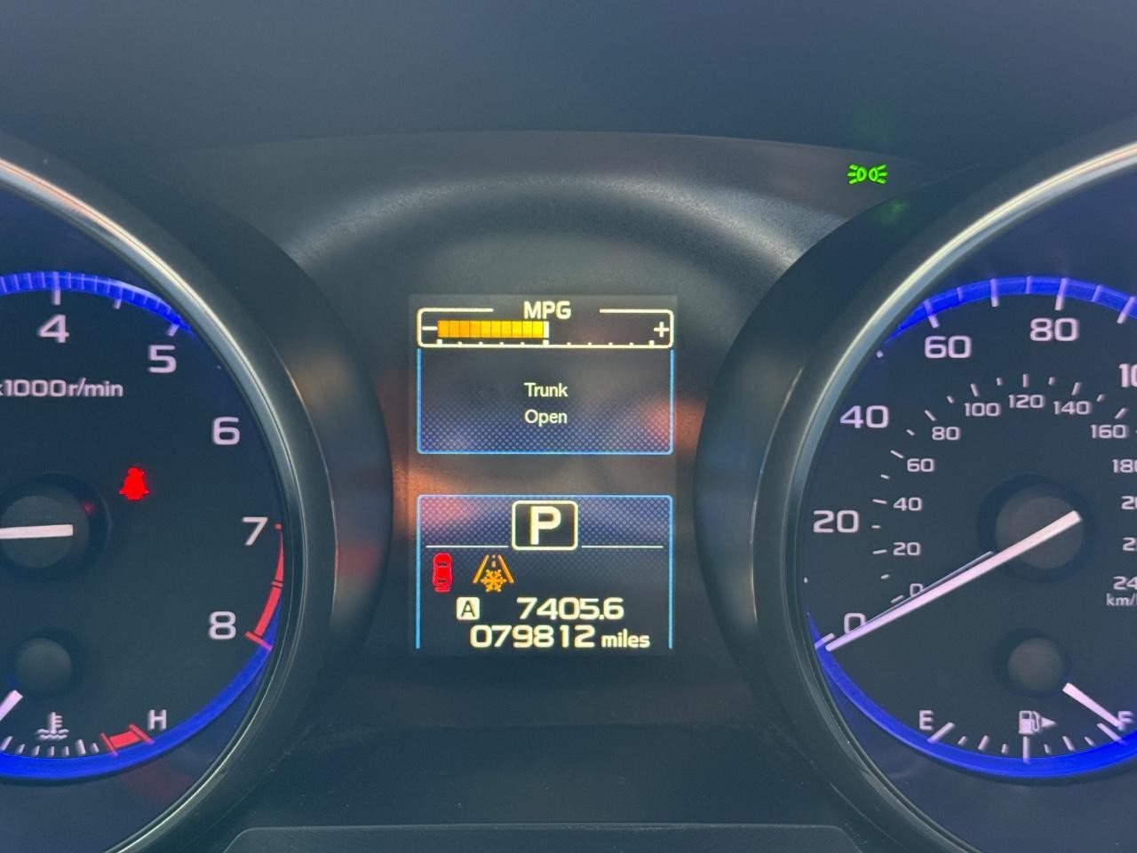 Subaru Legacy Vehicle Image 23