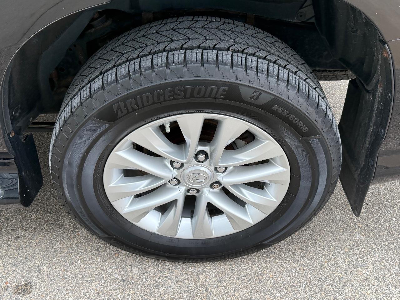 Lexus GX Vehicle Image 06