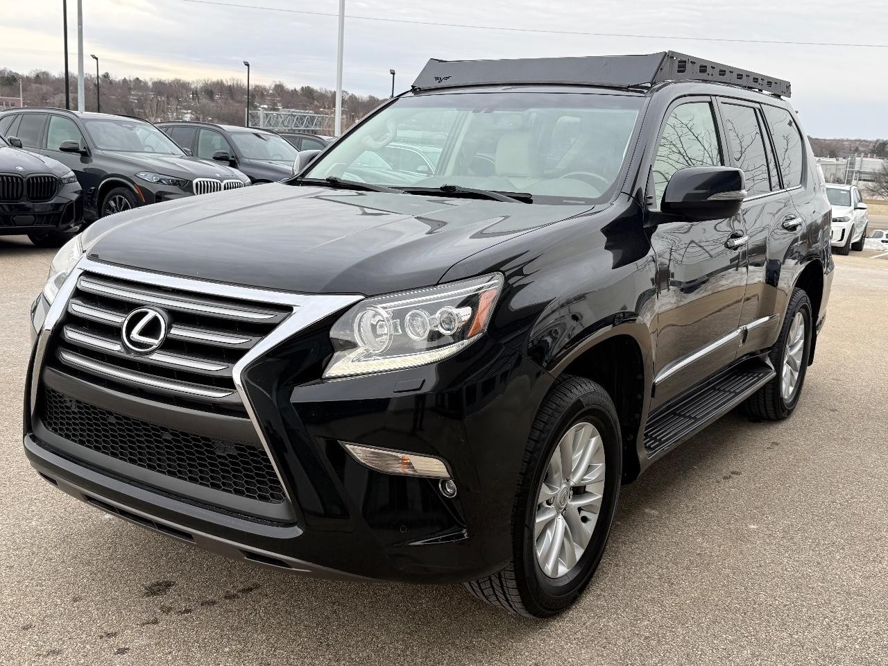 Lexus GX Vehicle Image 07