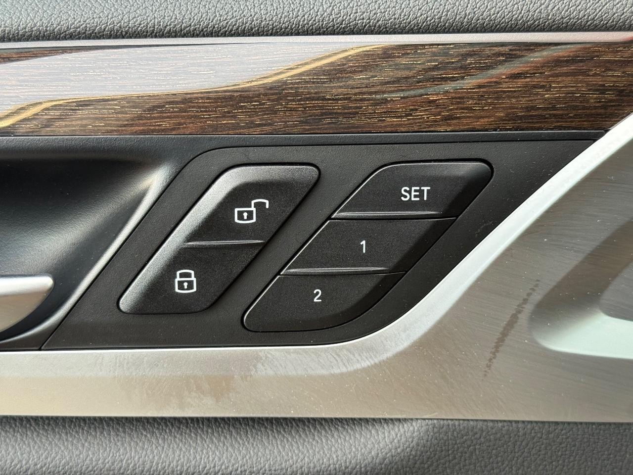 BMW X3 Vehicle Image 15