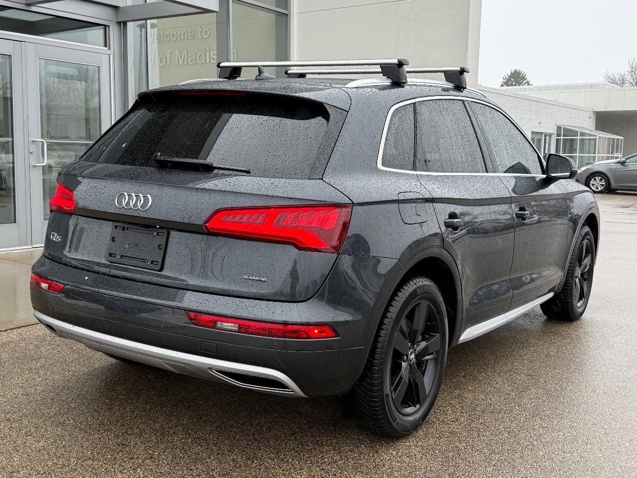 Audi Q5 Vehicle Image 03