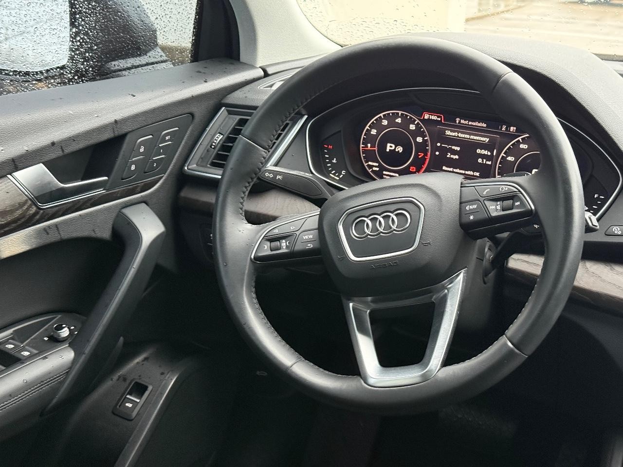 Audi Q5 Vehicle Image 13