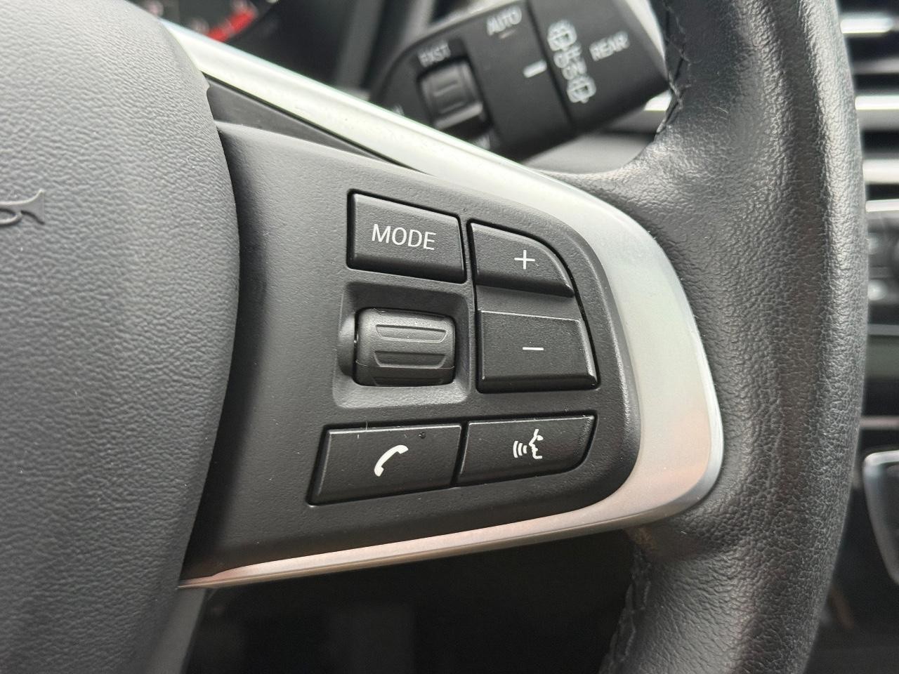 BMW X1 Vehicle Image 16