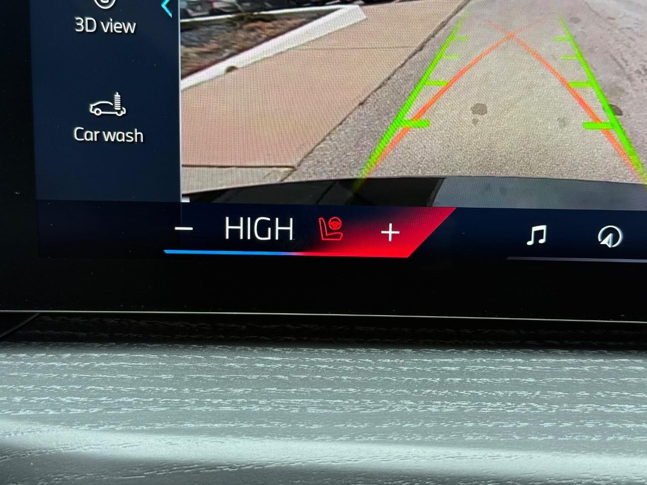 BMW 3 Series Vehicle Image 15