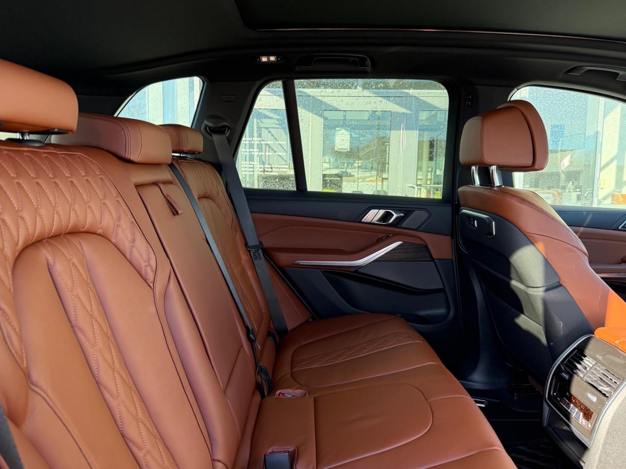 BMW X5 Vehicle Image 05