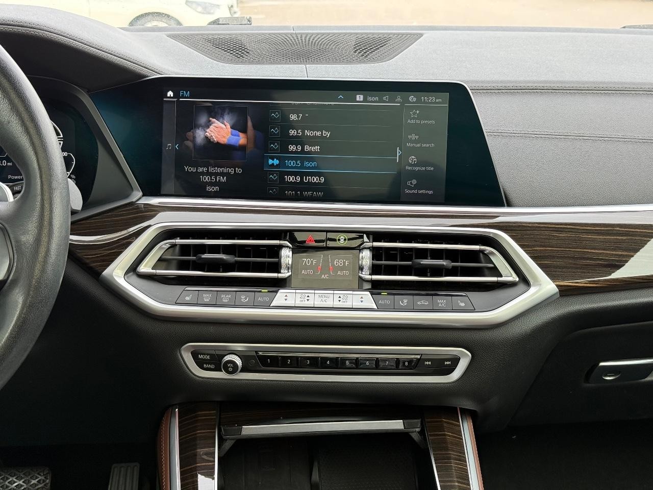 BMW X5 Vehicle Image 12