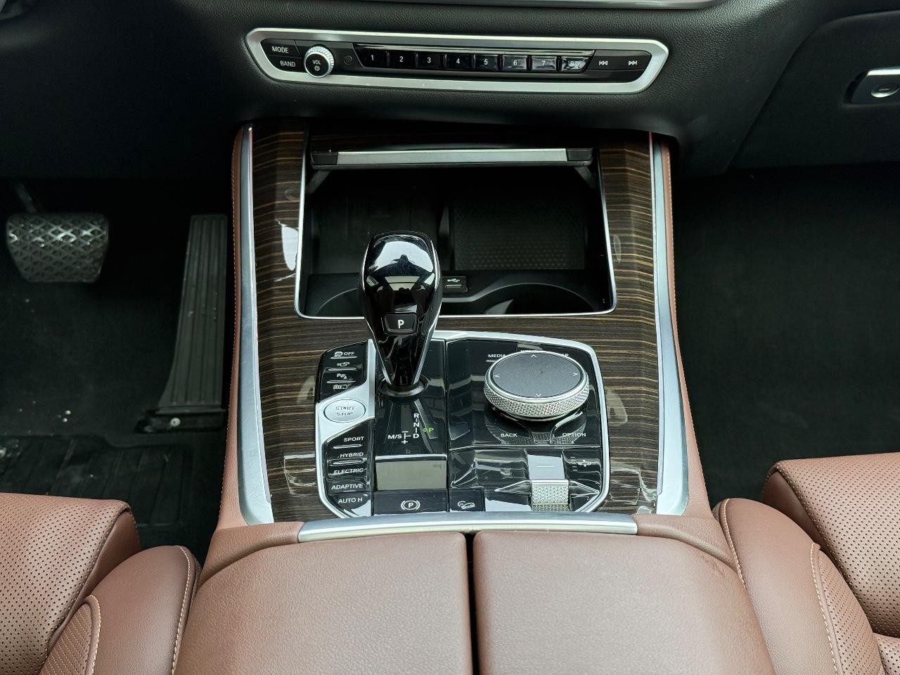 BMW X5 Vehicle Image 13