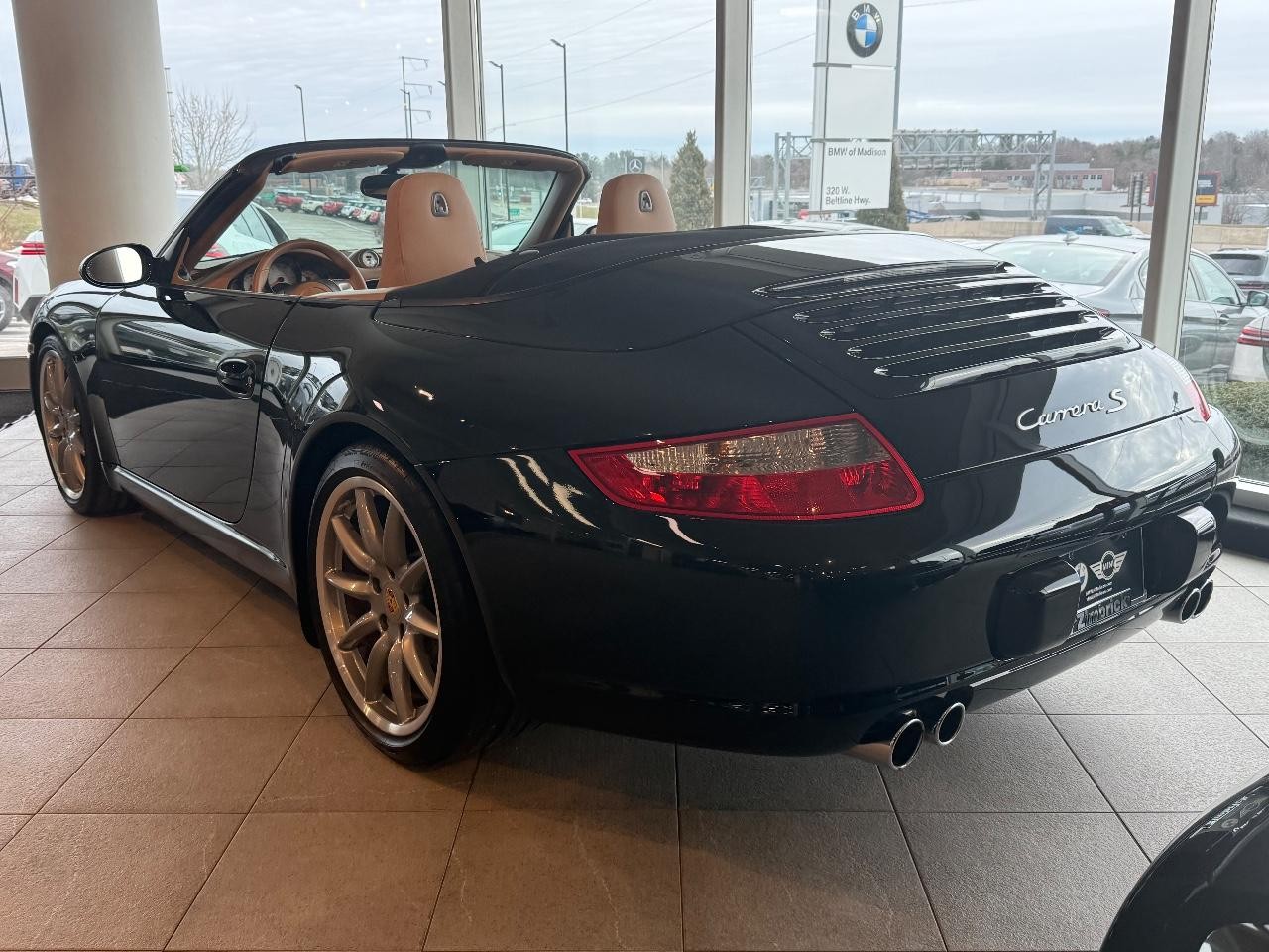 Porsche 911 Vehicle Image 04