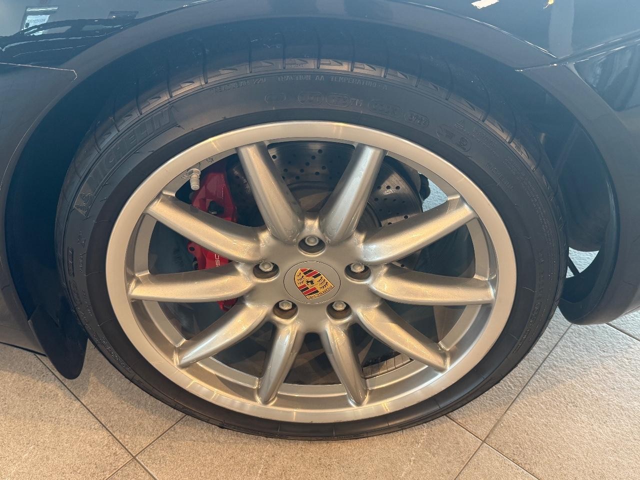 Porsche 911 Vehicle Image 05