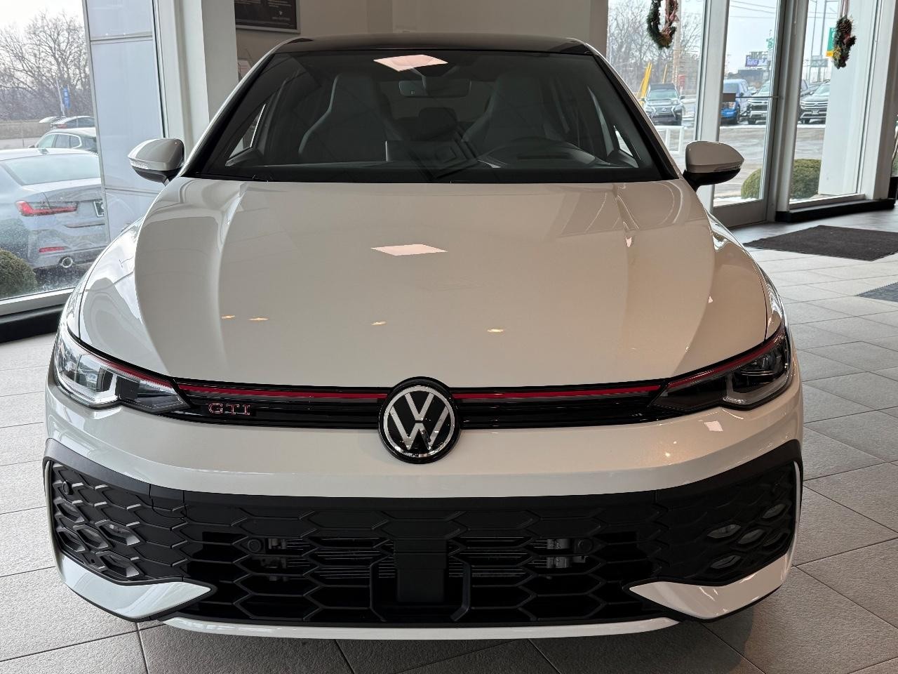 Volkswagen Golf GTI Vehicle Image 08