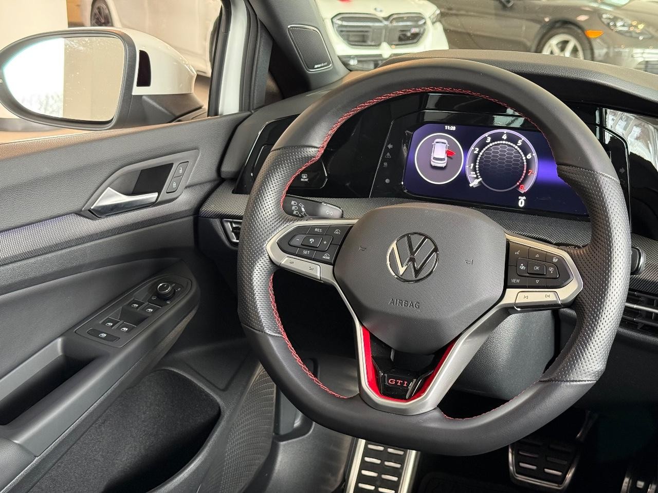 Volkswagen Golf GTI Vehicle Image 12