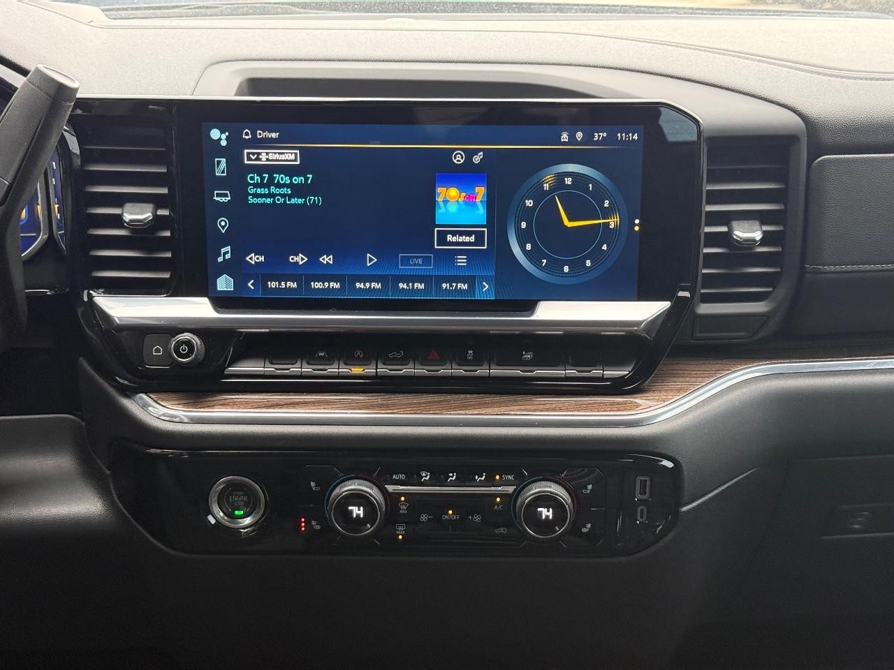 Chevrolet Silverado 1500 Vehicle Image 11