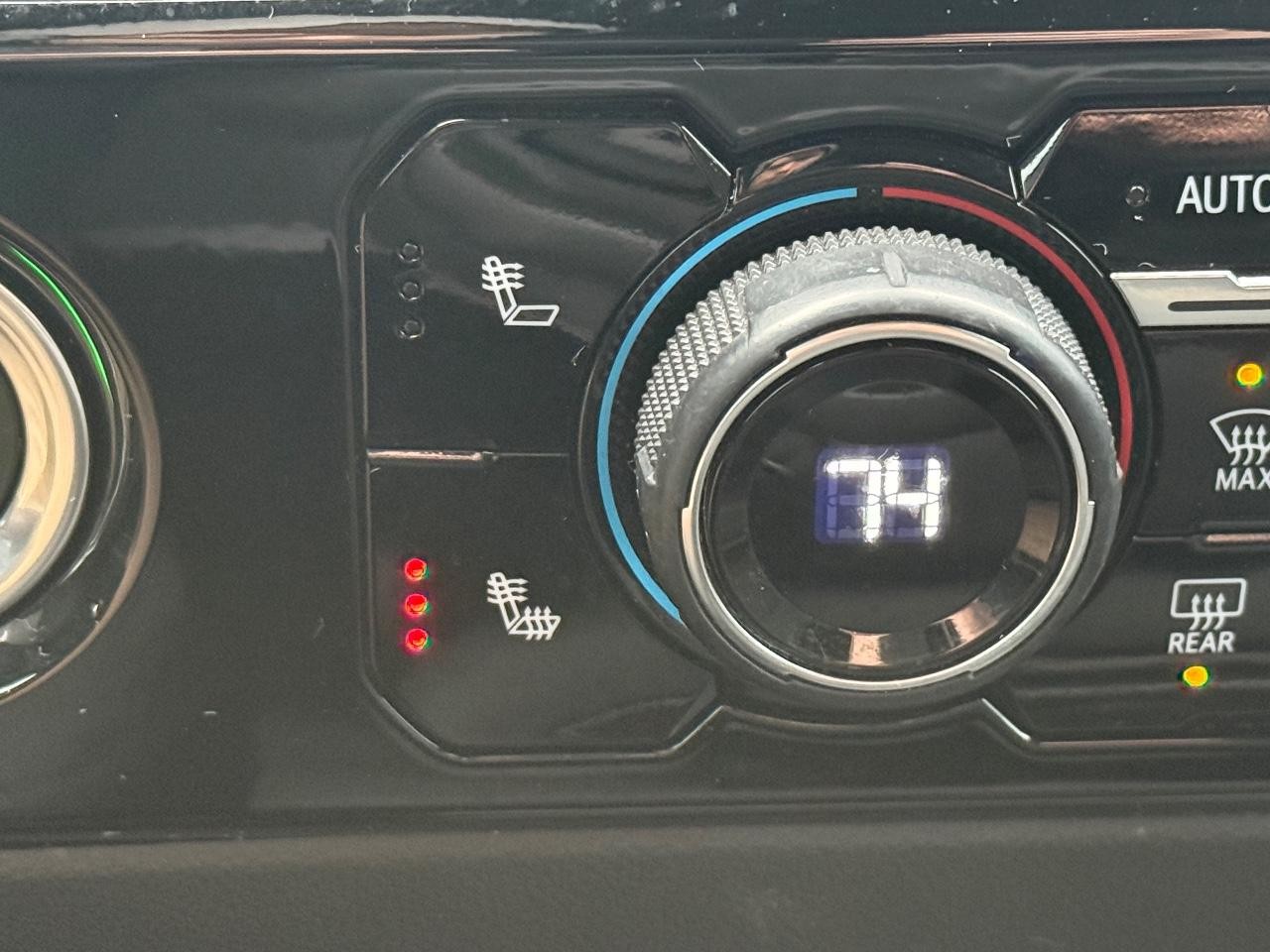 Chevrolet Silverado 1500 Vehicle Image 17