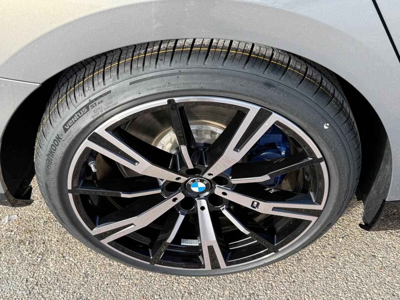 BMW 5 Series Vehicle Image 04