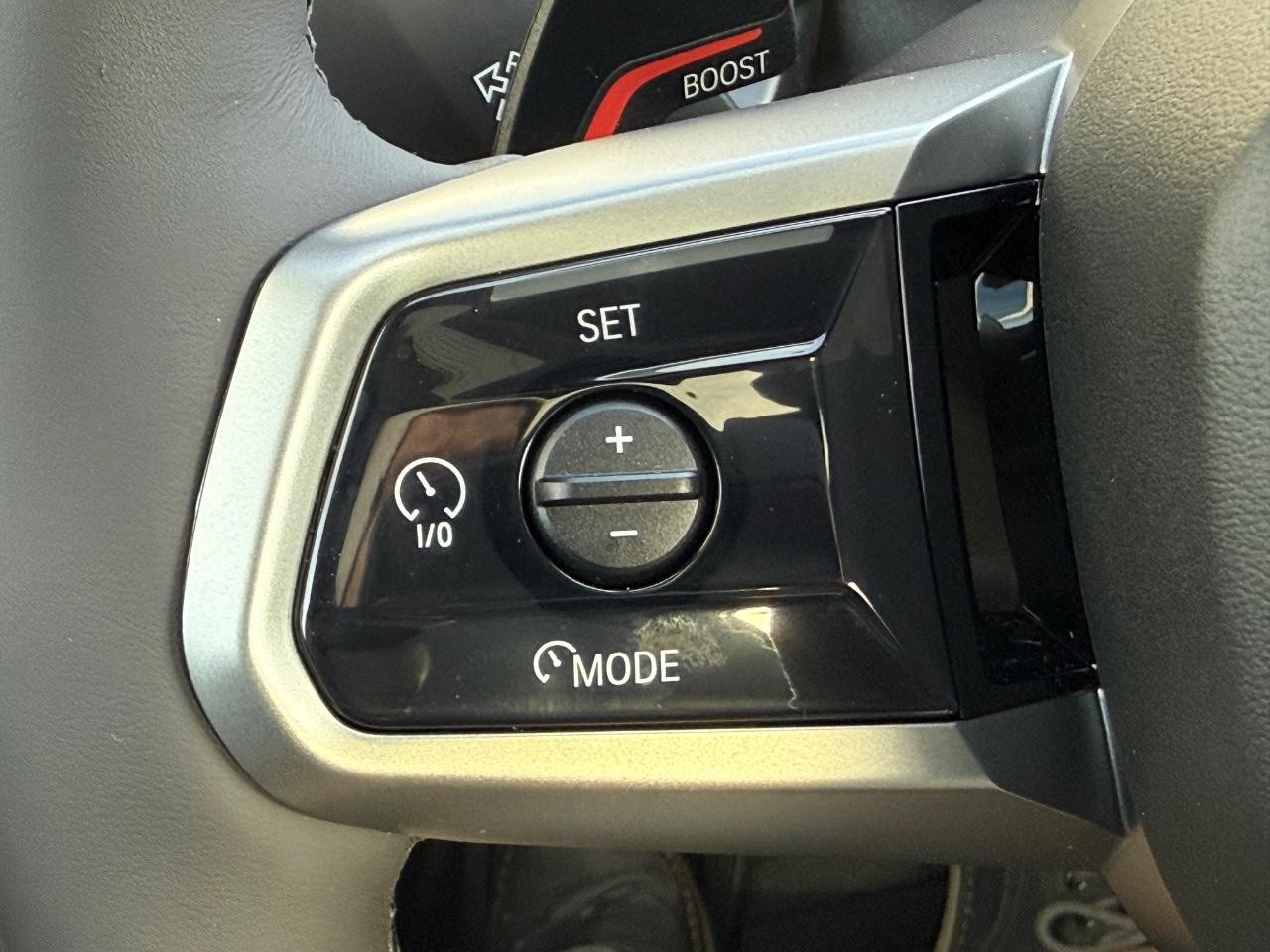 BMW 5 Series Vehicle Image 11