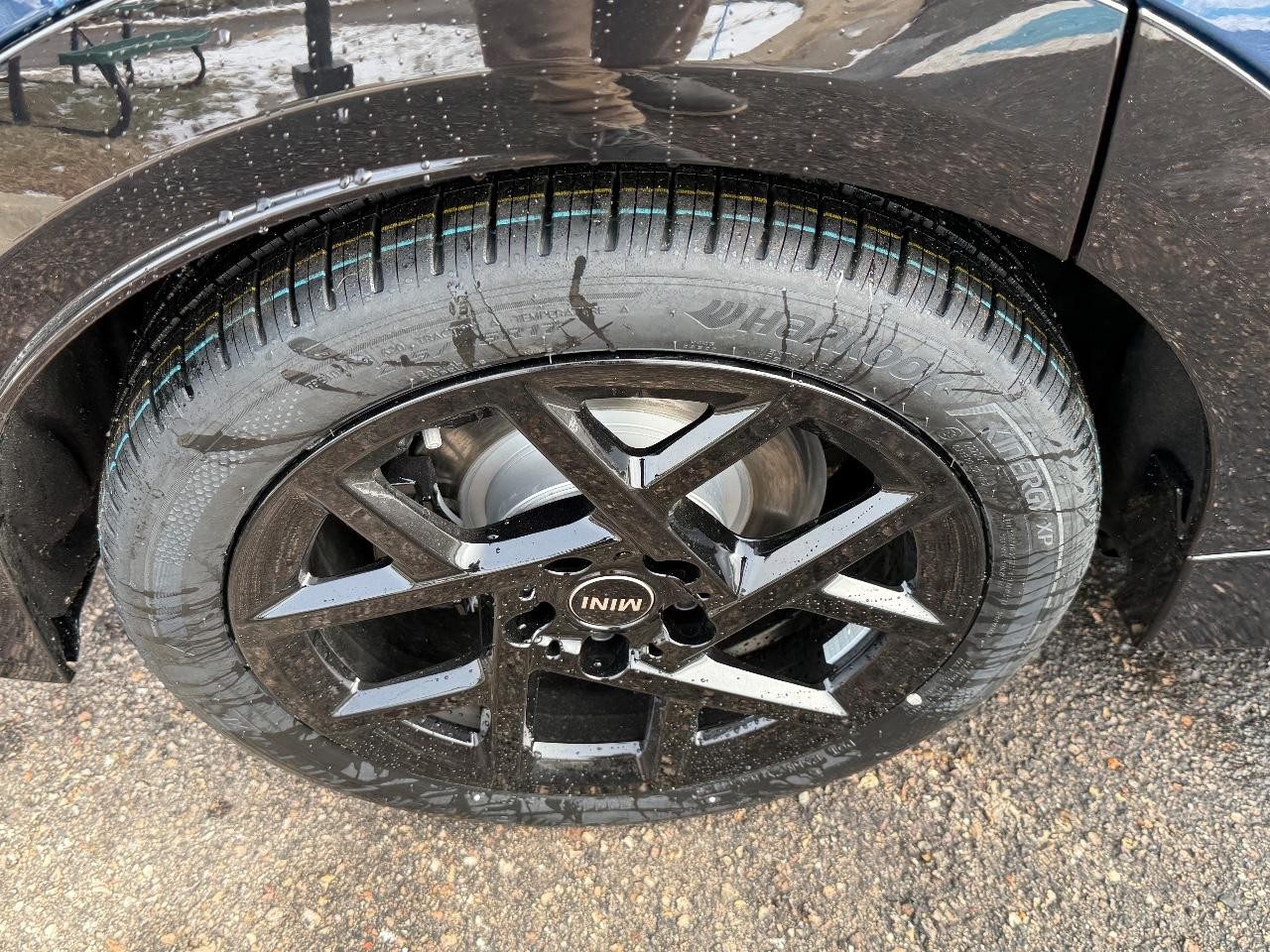 MINI Hardtop 4 Door Vehicle Image 04