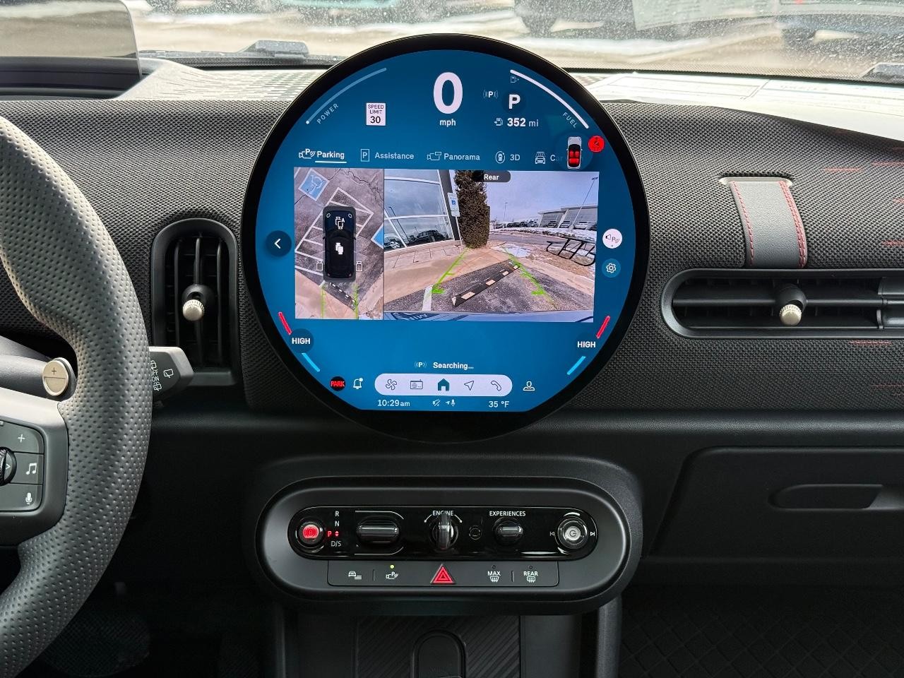 MINI Hardtop 4 Door Vehicle Image 07