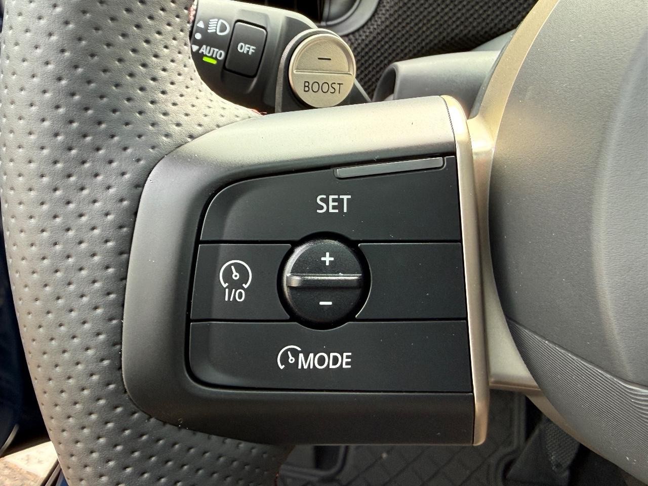 MINI Hardtop 4 Door Vehicle Image 10