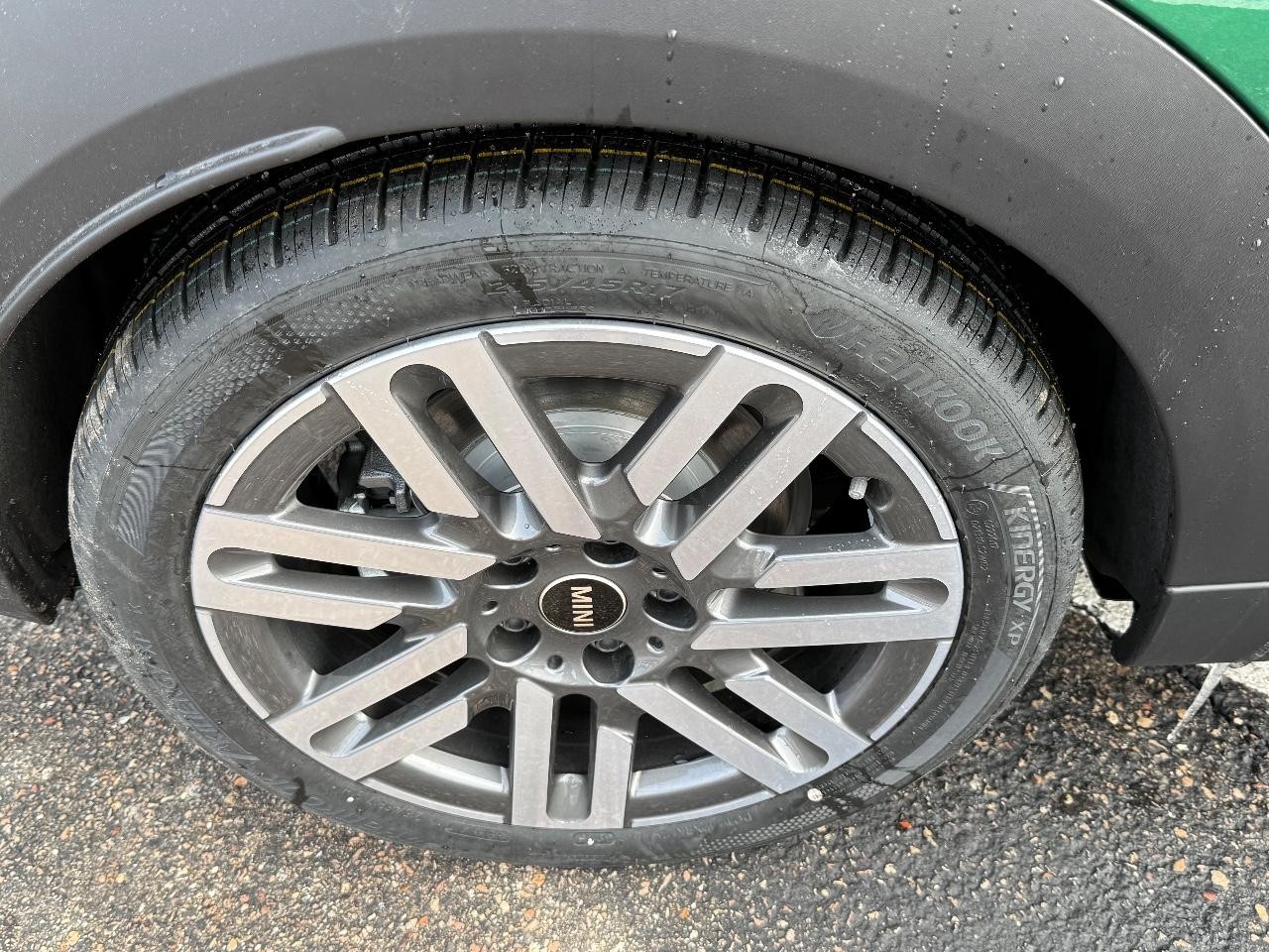 MINI Convertible Vehicle Image 04