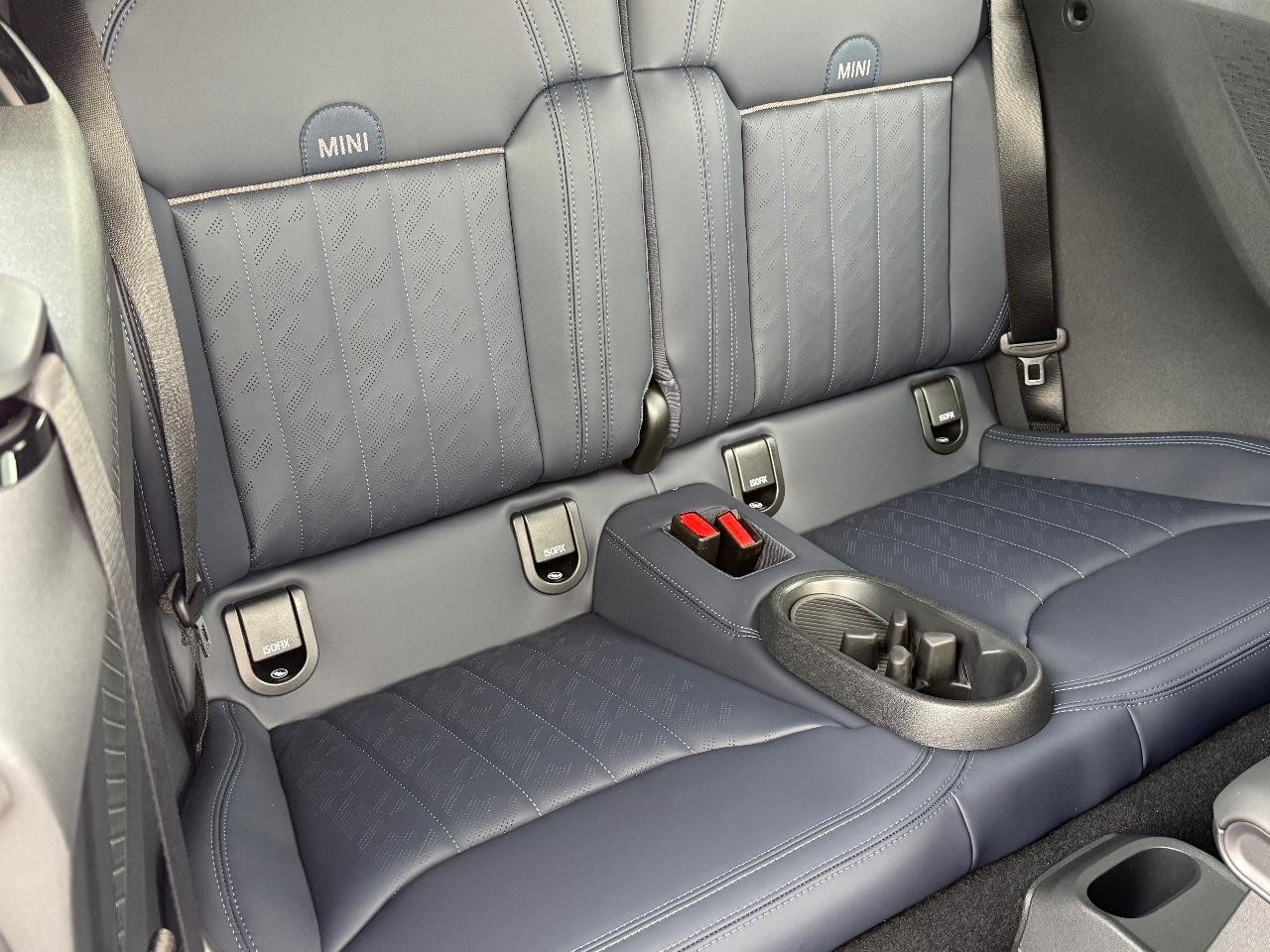 MINI Convertible Vehicle Image 05