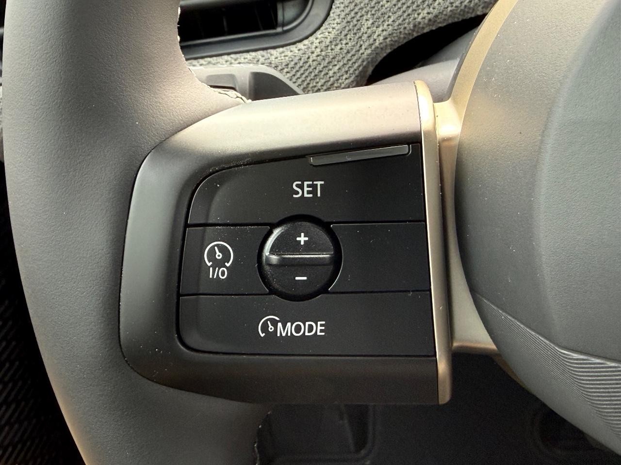 MINI Convertible Vehicle Image 10