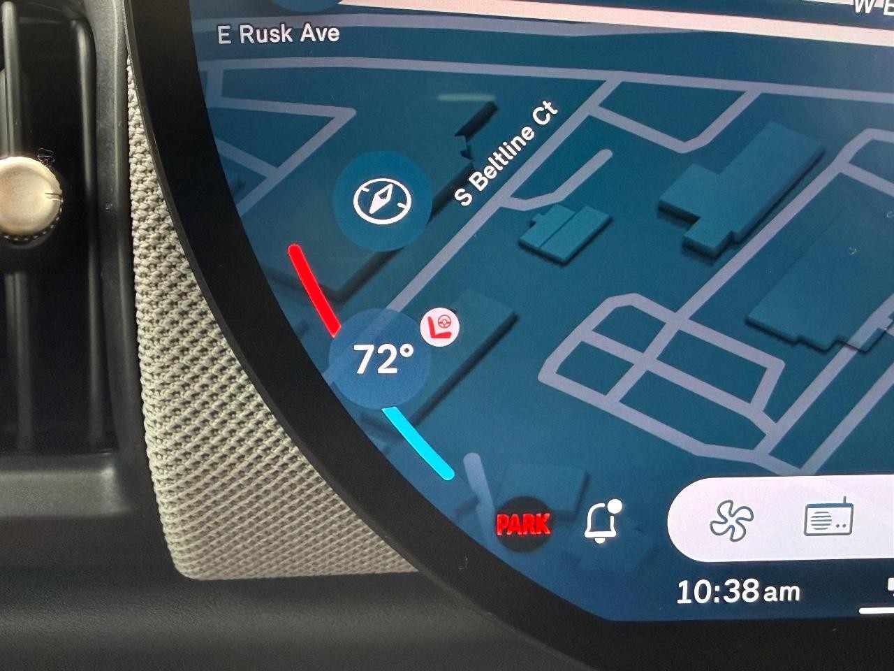 MINI Convertible Vehicle Image 14