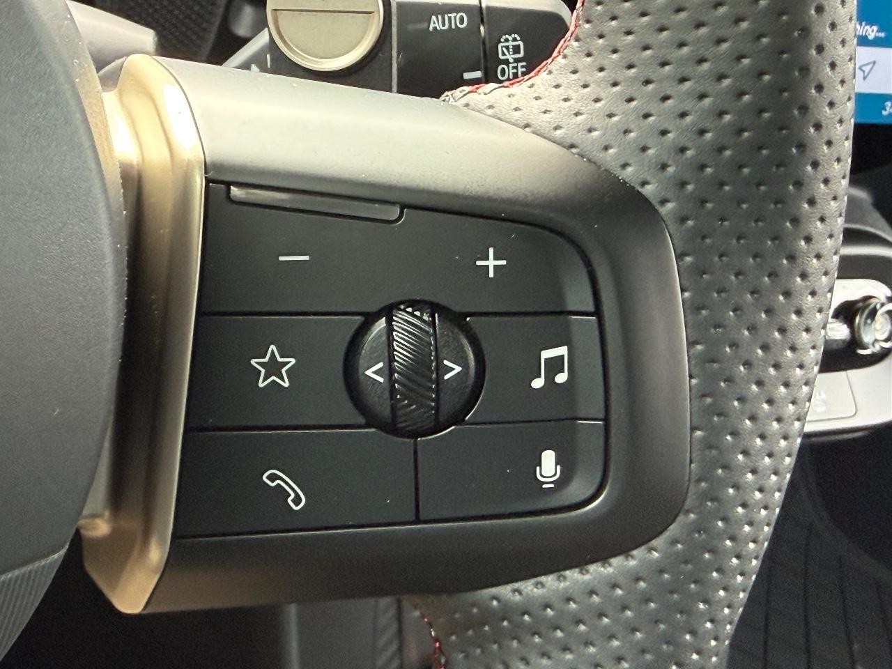 MINI Hardtop 4 Door Vehicle Image 11