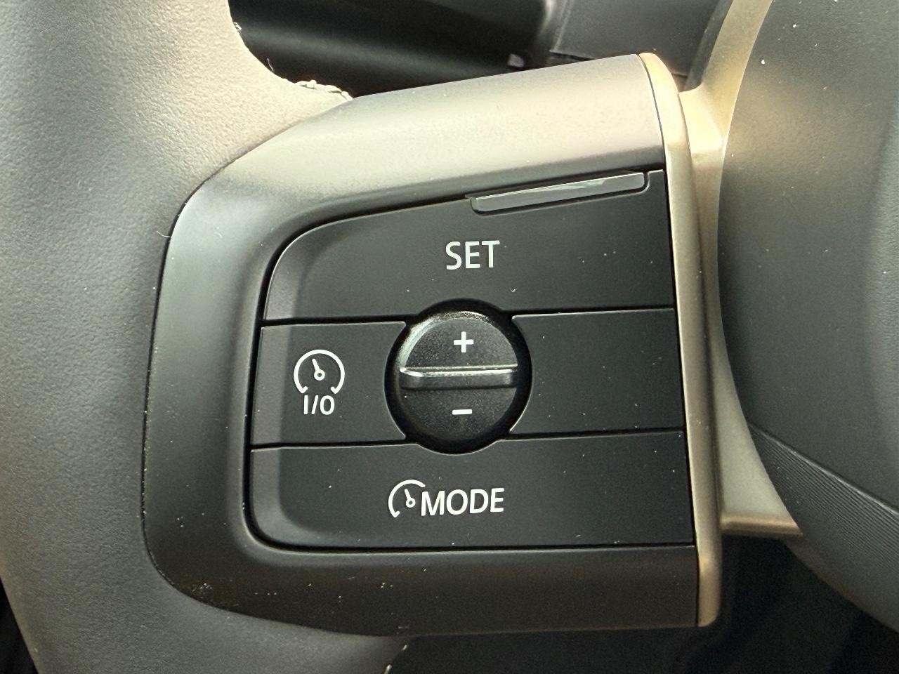 MINI Hardtop 4 Door Vehicle Image 09