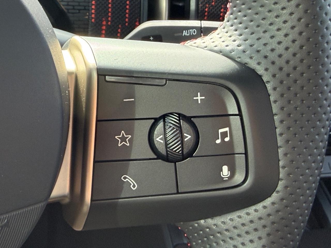 MINI Countryman Vehicle Image 11