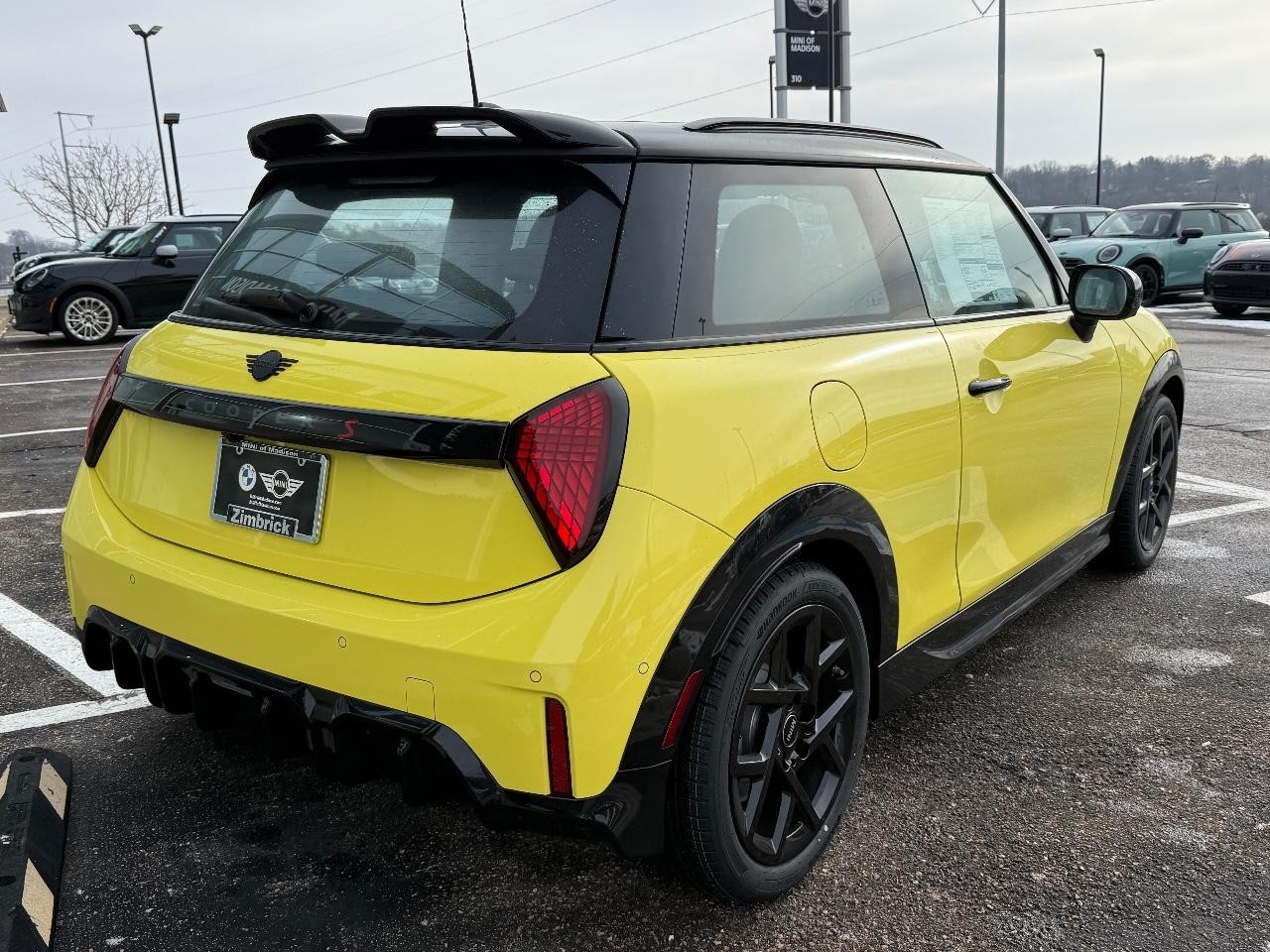 MINI Hardtop 2 Door Vehicle Image 03