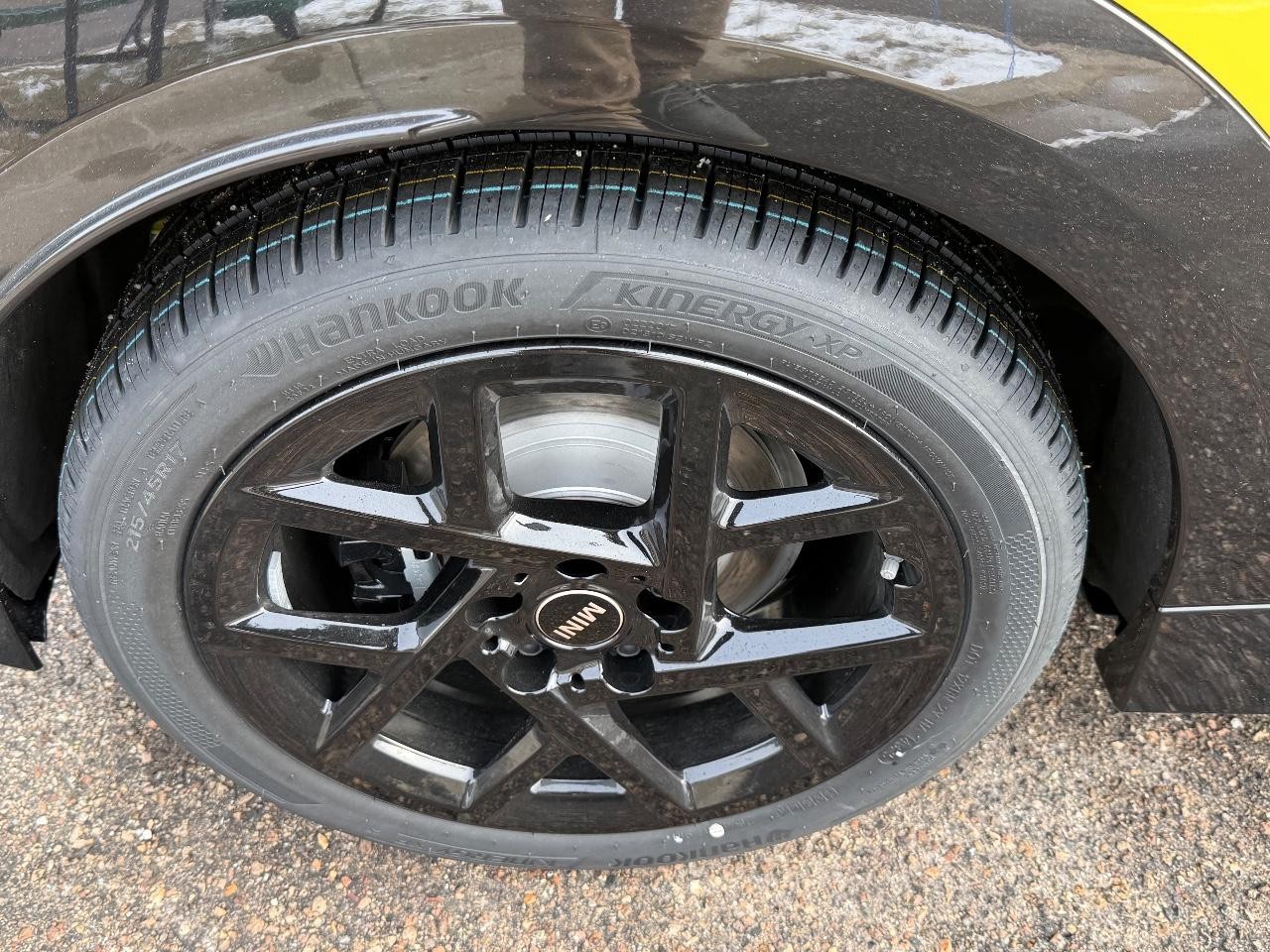 MINI Hardtop 2 Door Vehicle Image 04