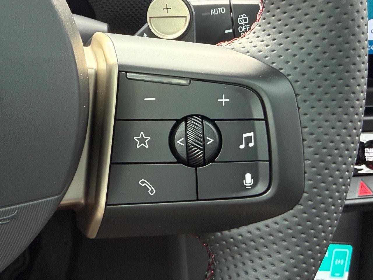 MINI Hardtop 2 Door Vehicle Image 11