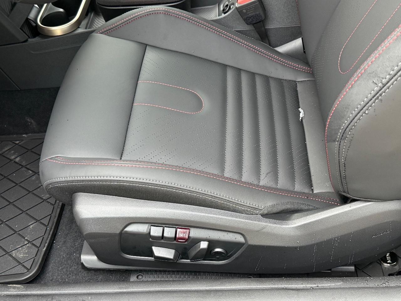 MINI Convertible Vehicle Image 15