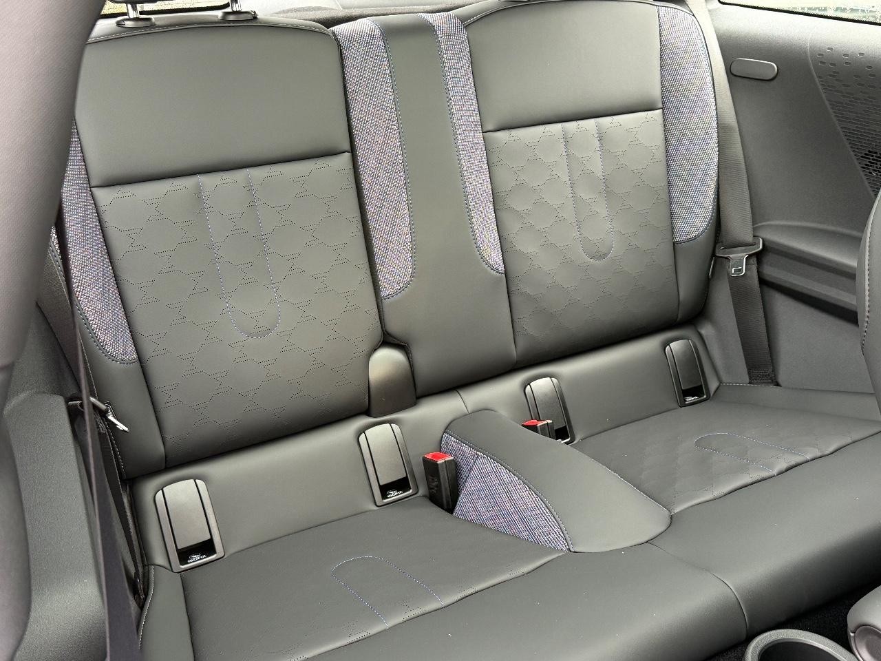 MINI Hardtop 2 Door Vehicle Image 05