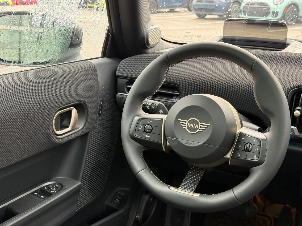 MINI Hardtop 2 Door Vehicle Image 08