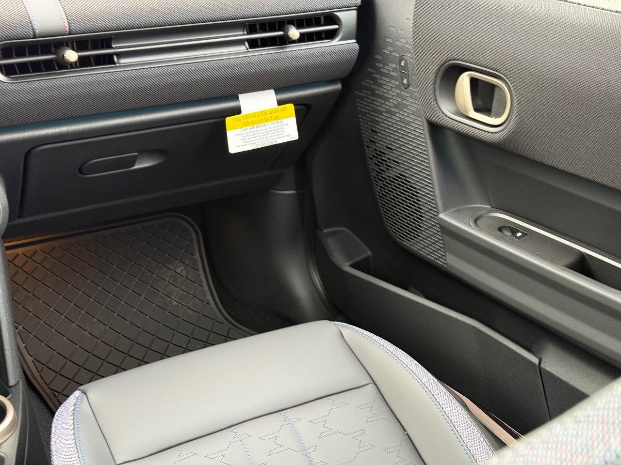 MINI Hardtop 2 Door Vehicle Image 09