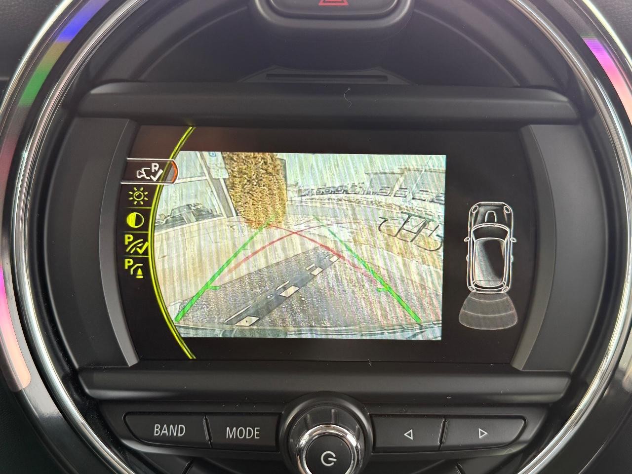 MINI Hardtop 2 Door Vehicle Image 22