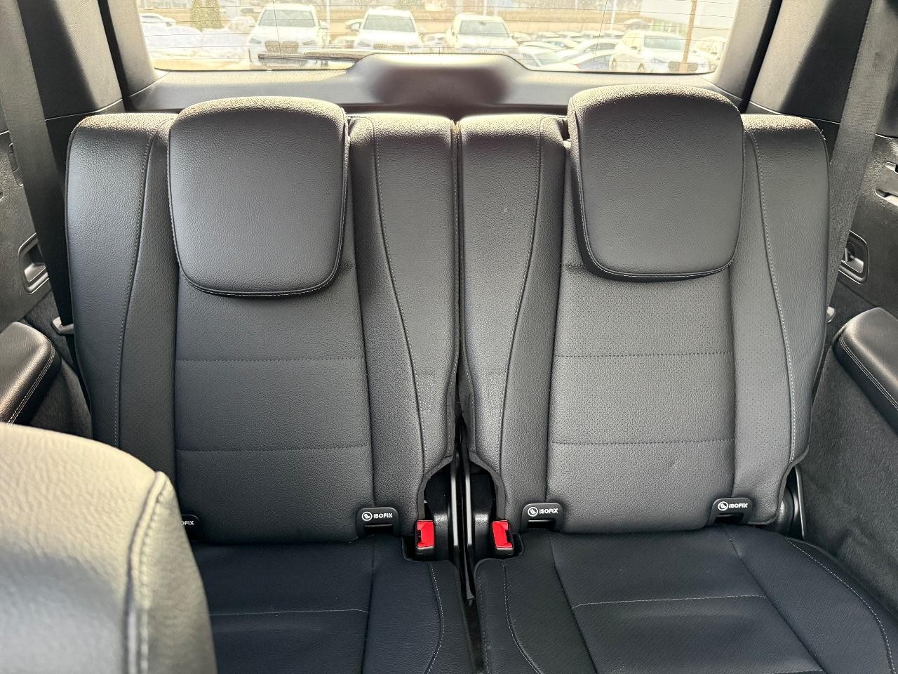 Mercedes-Benz GLS Vehicle Image 11