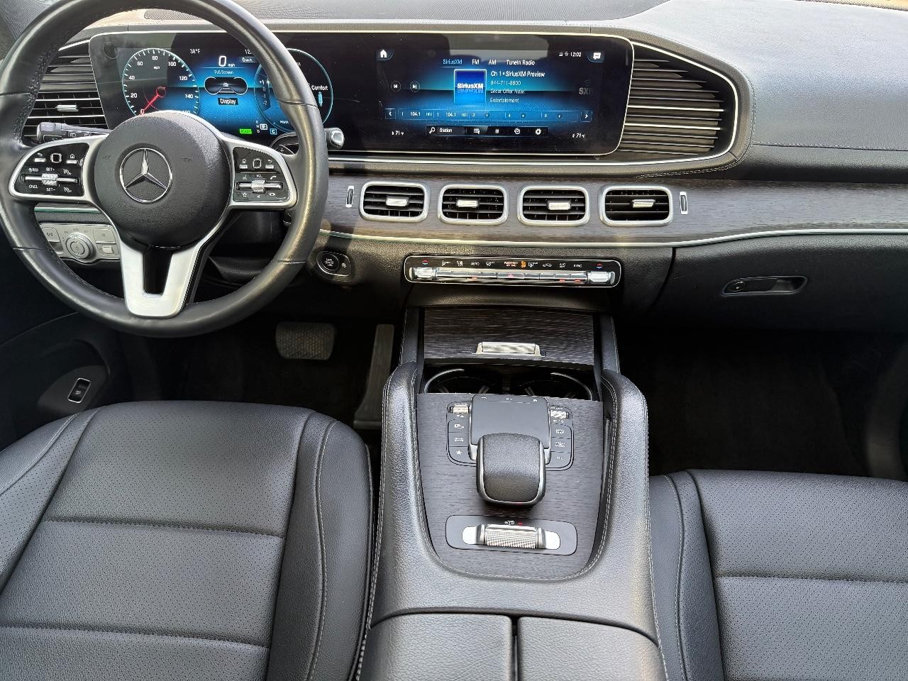 Mercedes-Benz GLS Vehicle Image 12